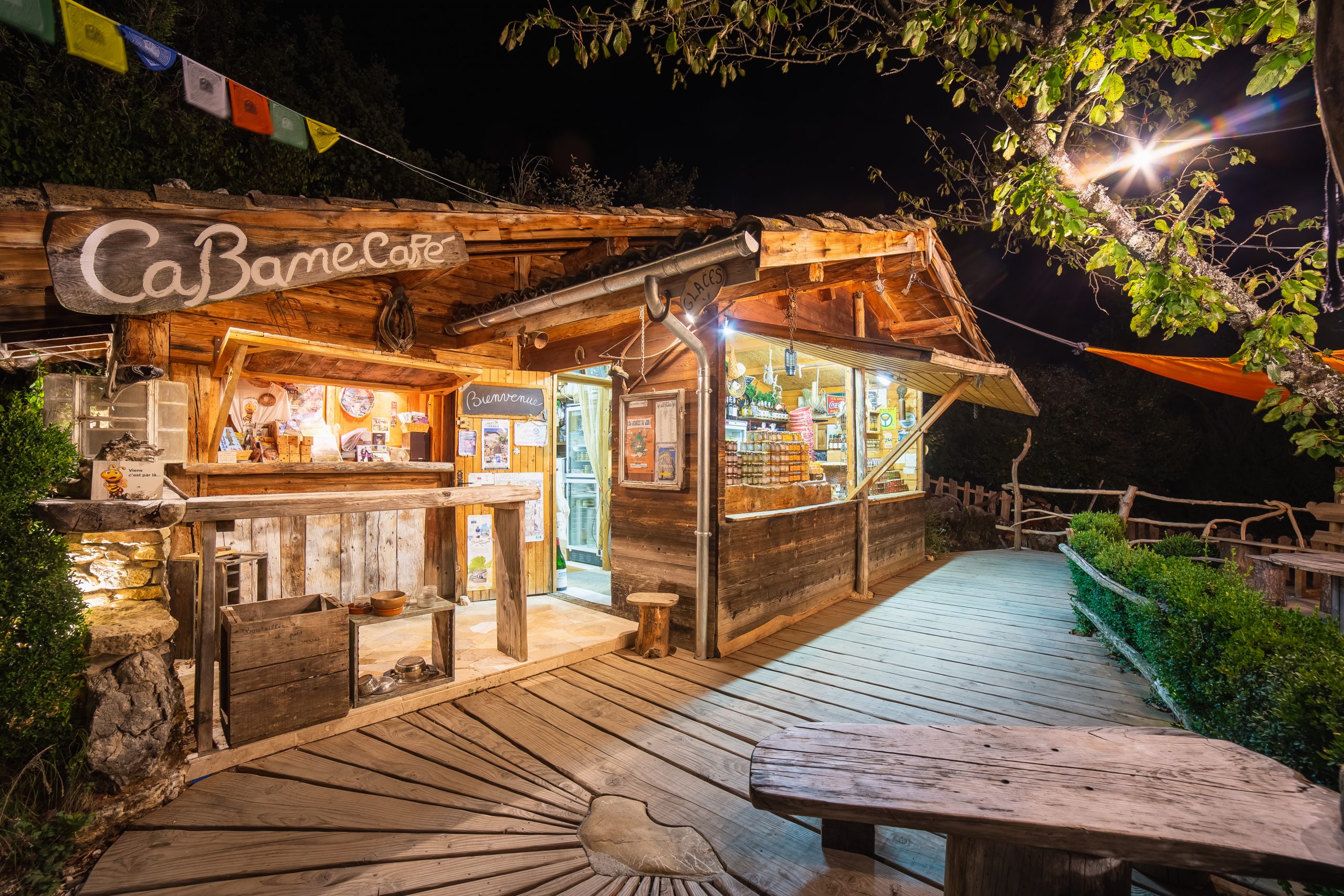 Cabane Café Et Les Gîtes Les Hauts De Choranche
